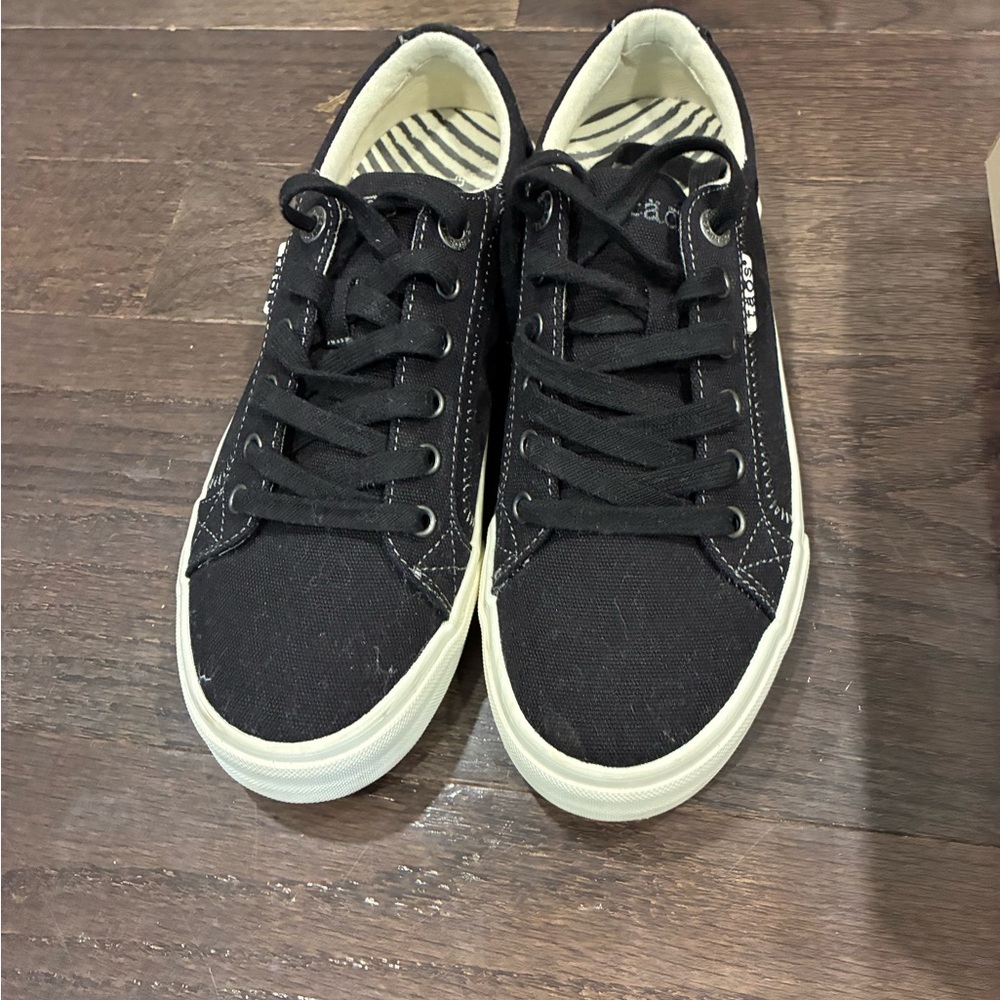 Plim soul black size 8 Taos